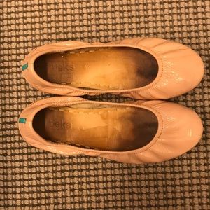 Tieks size 9 - blush patent